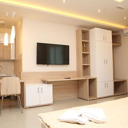 Gold Crown Apartments Jagodina Exteriör bild