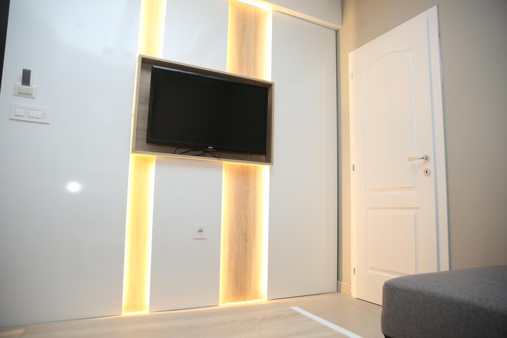 Gold Crown Apartments Jagodina Exteriör bild