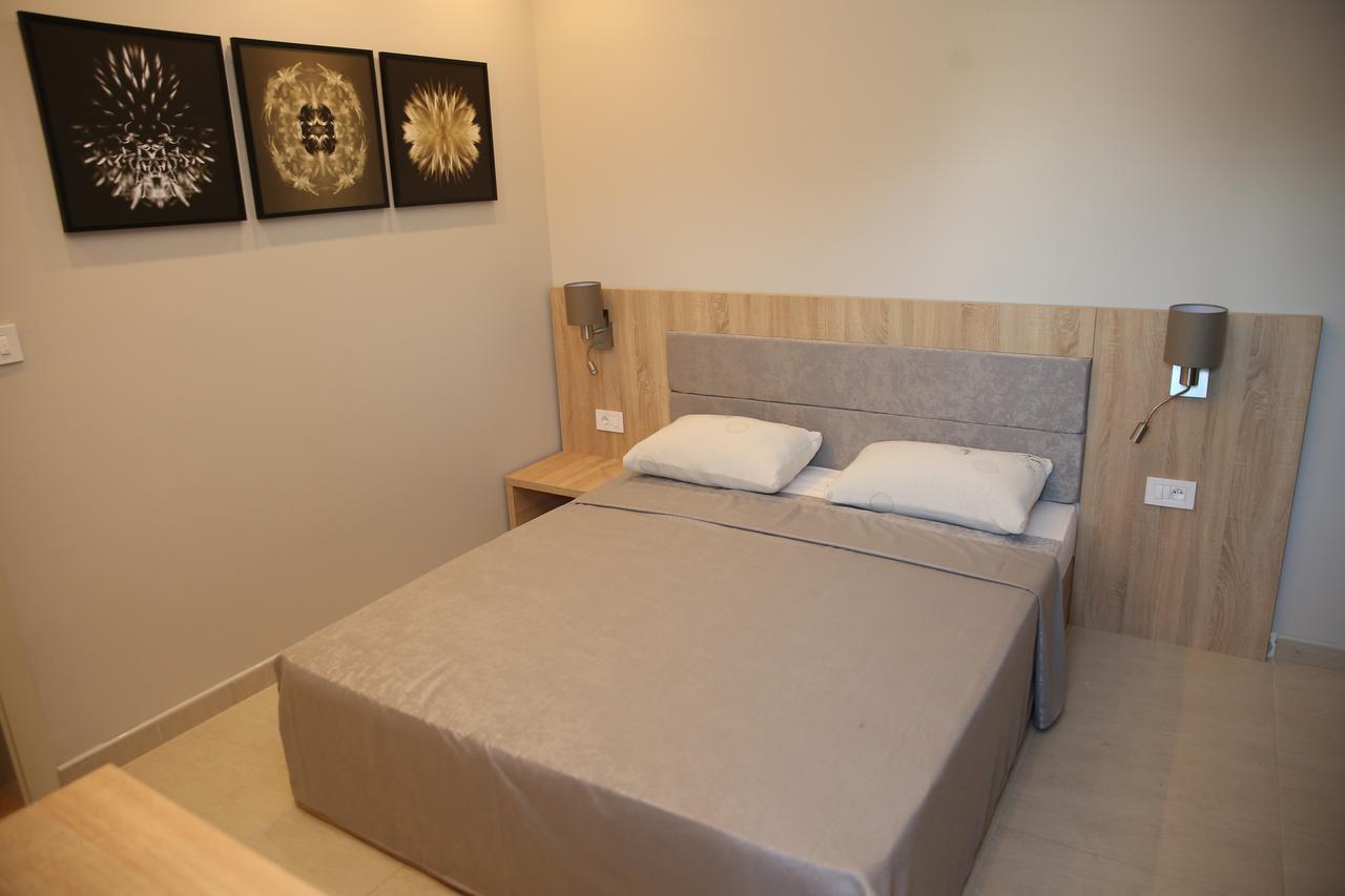 Gold Crown Apartments Jagodina Rum bild